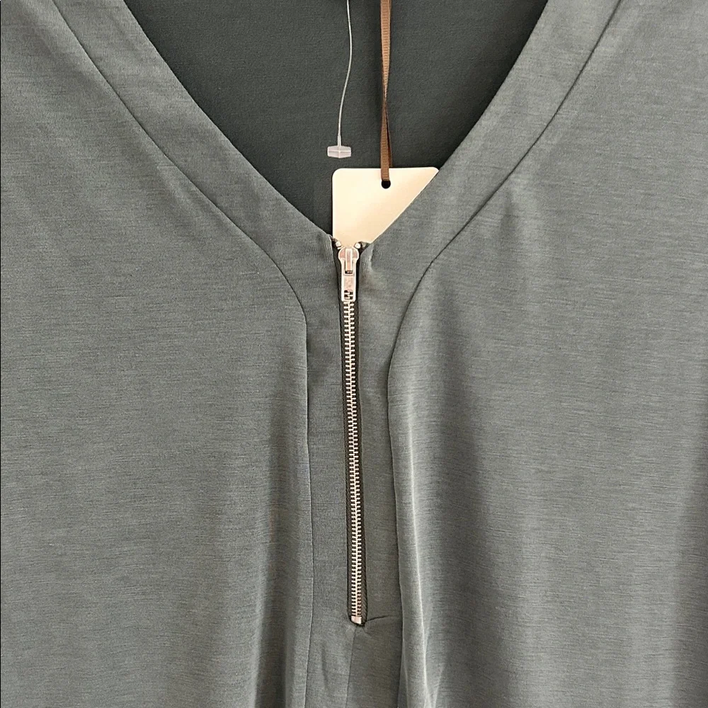 Green Envelope Dark Green V-Neck Blouse - Picture 3 of 8